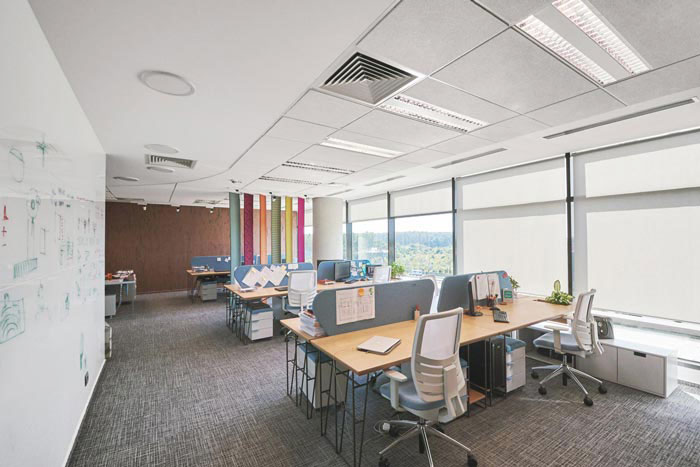 互聯(lián)網(wǎng)辦公室裝修提醒：為何房前忌有街巷、道路直沖?