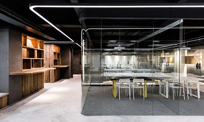 關(guān)于辦公室裝修中飄窗為什么滲水及解決方法？